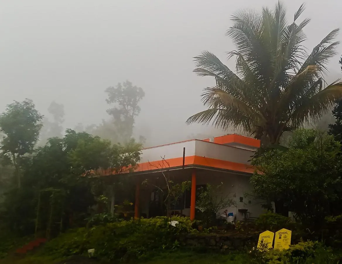 Kwatera prywatna Windy Ridge Farm House-Kanthalloor Indie